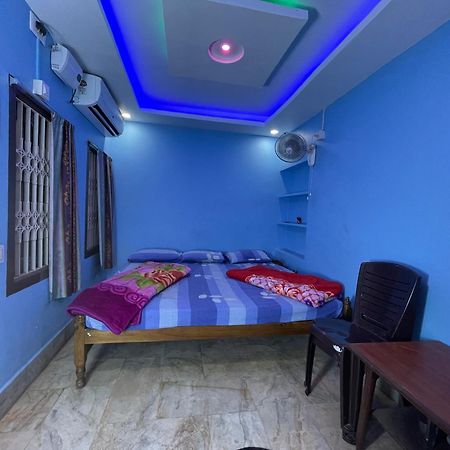 Hotel Radha Krishna Puri Exterior foto